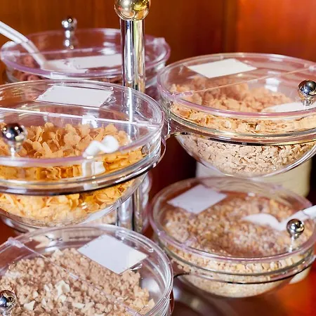 Отель Aadankosio