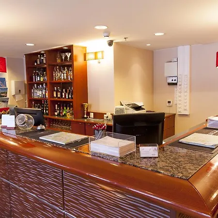 Aadankosio Hotel 3*