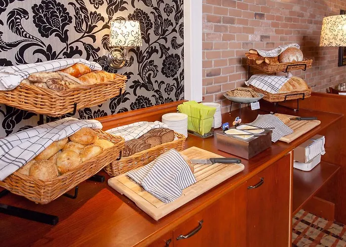 Aadankosio Hotelli 3*