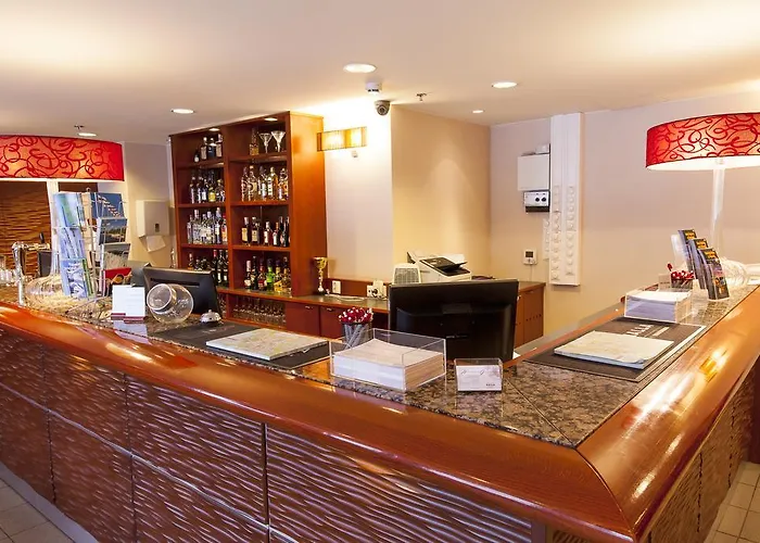 Aadankosio Hotelli 3*